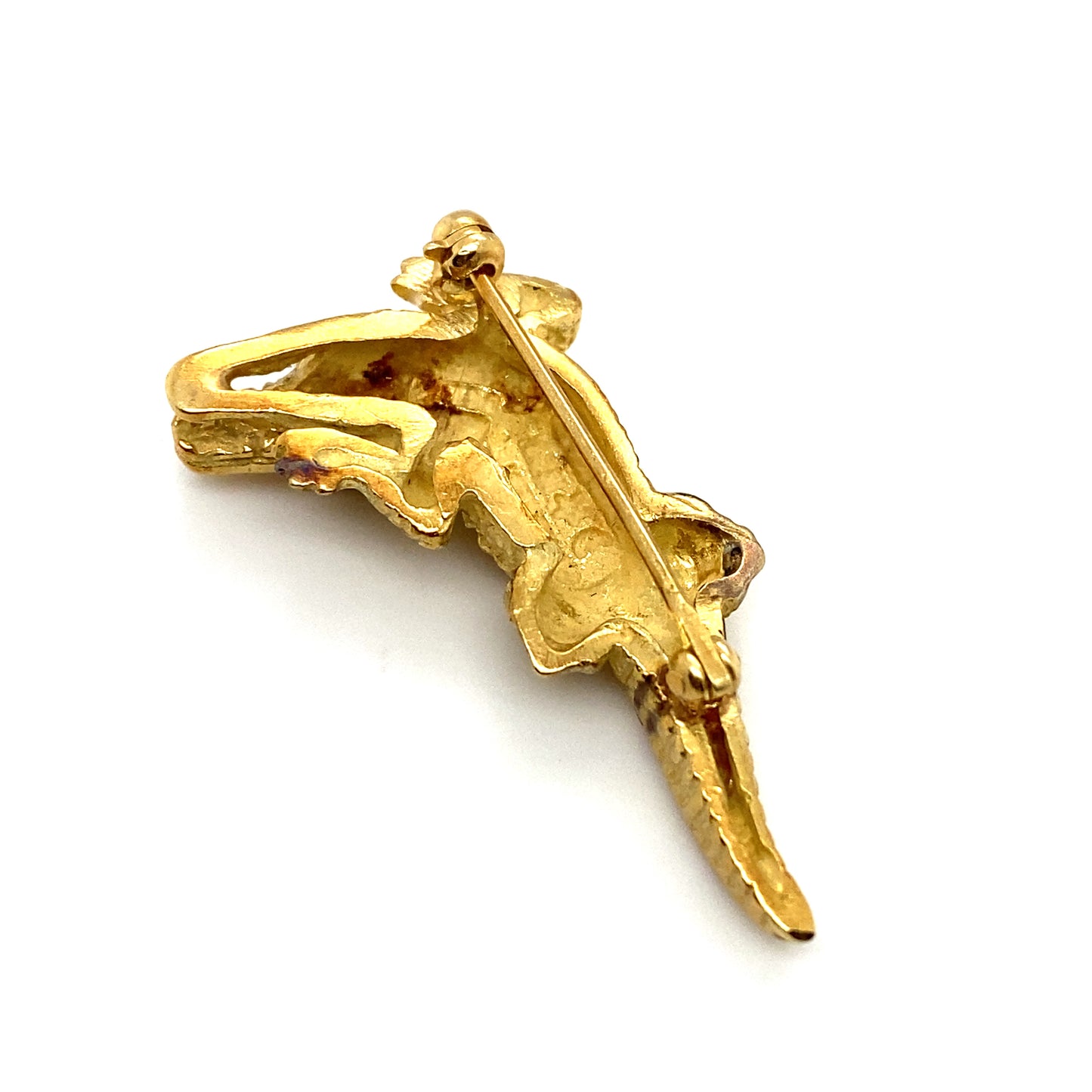 Circa 1960s Retro Alligator Brooch in 18K Gold