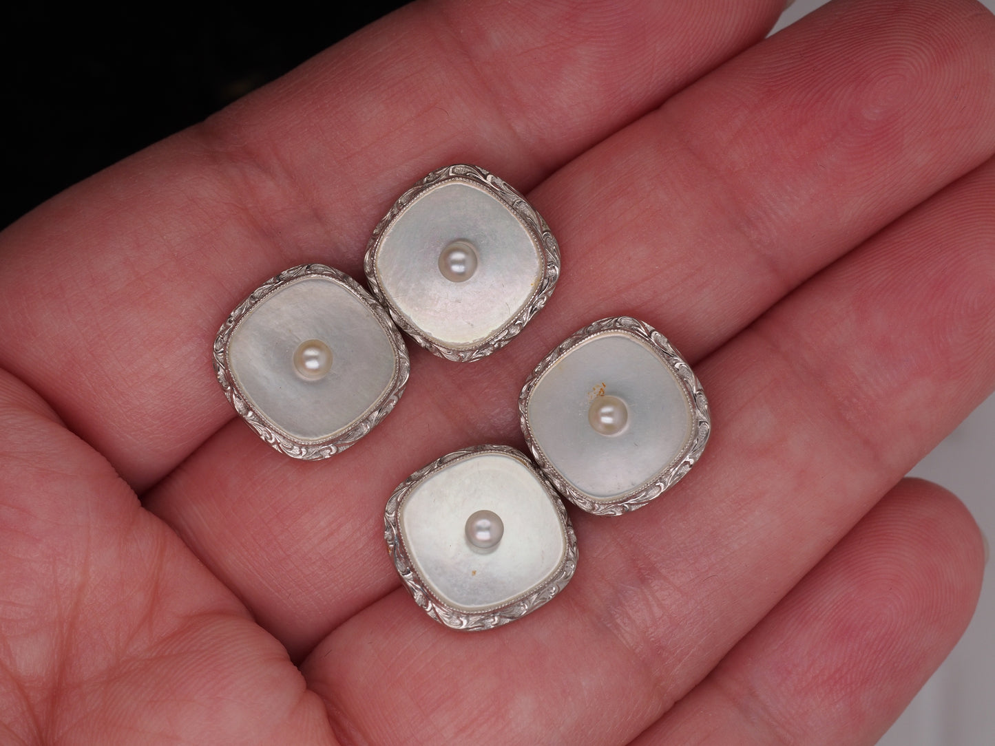 Art Deco 18K Yellow Gold Pearl Cufflinks