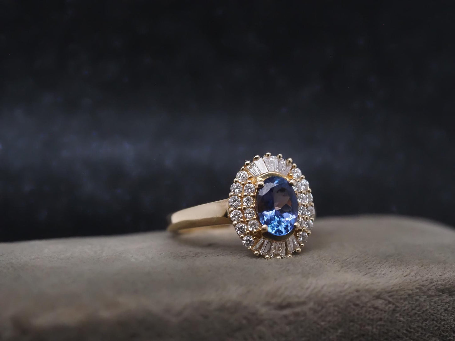 Estate EFFY 14K Yellow Gold Tanzanite and Diamond Ring - VHK#315a