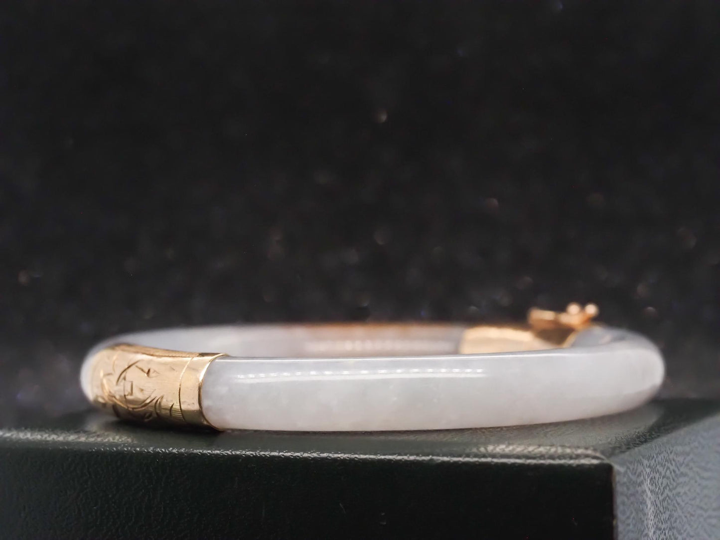 Estate 14K Yellow Gold Jade Bangle with Green and Brown Tone