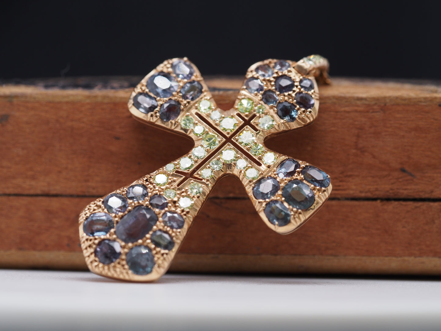 14K Yellow Gold 4.00cttw. Old Mine Brilliant/Antique Cushion Alexandrite Necklace