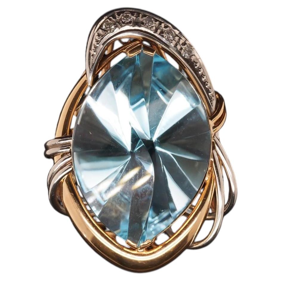 18K Yellow Gold & Platinum 14.50ct Aquamarine and Diamond Ring - VHK#110