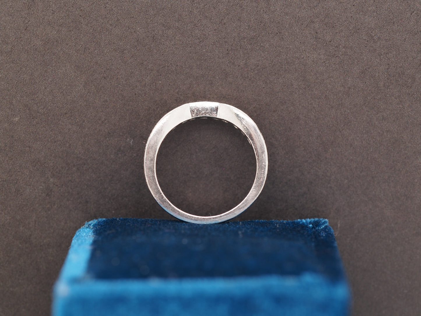 1960 Platinum Diamond Dip Wedding Band