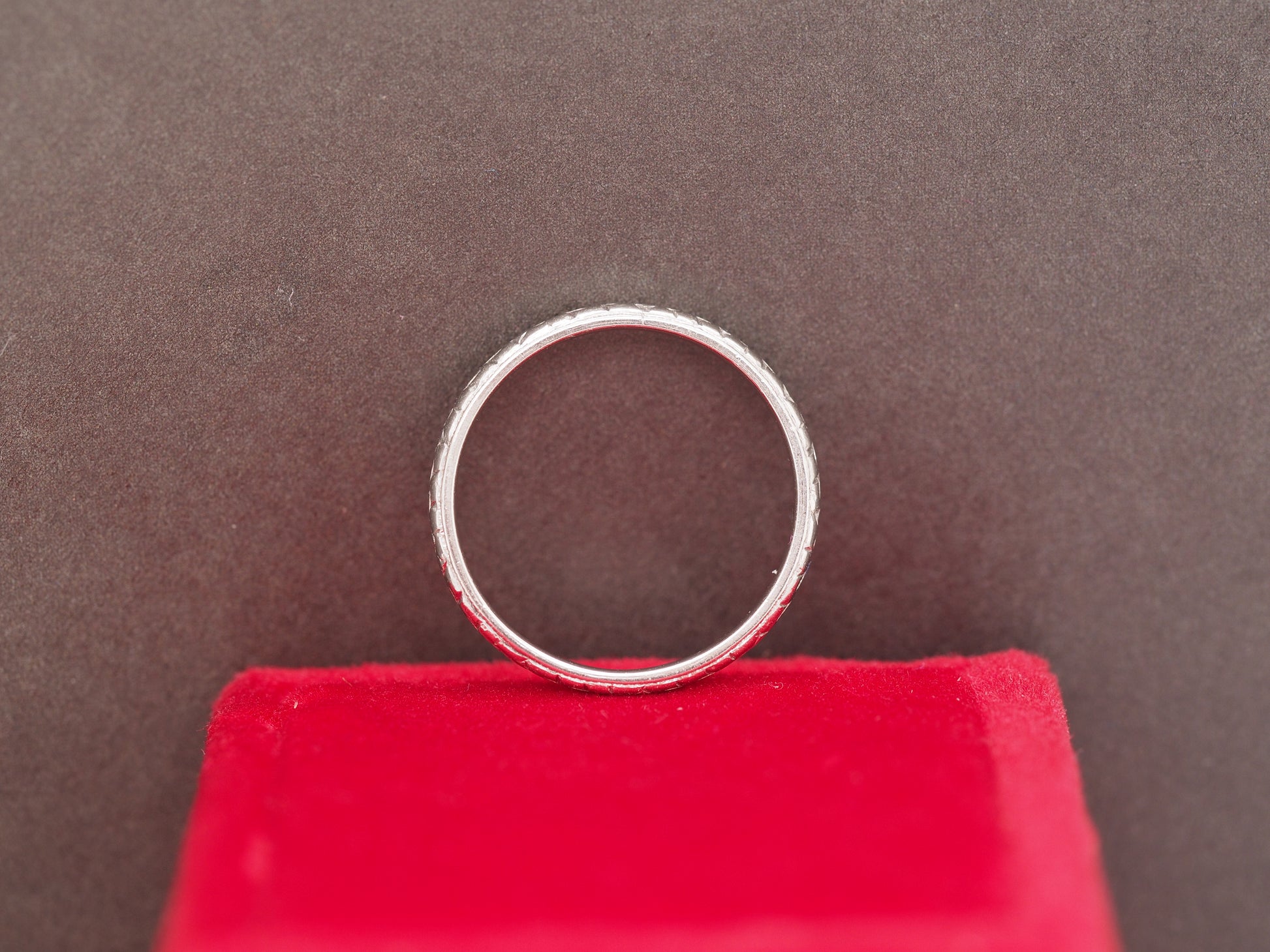 1920 Art Deco Platinum Engraved Wedding Band