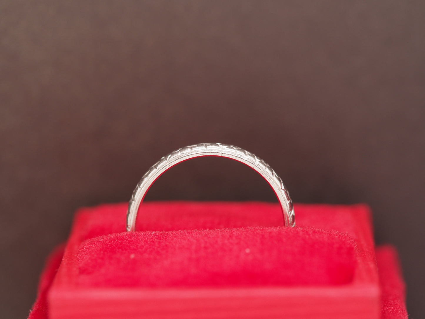 1920 Art Deco Platinum Engraved Wedding Band