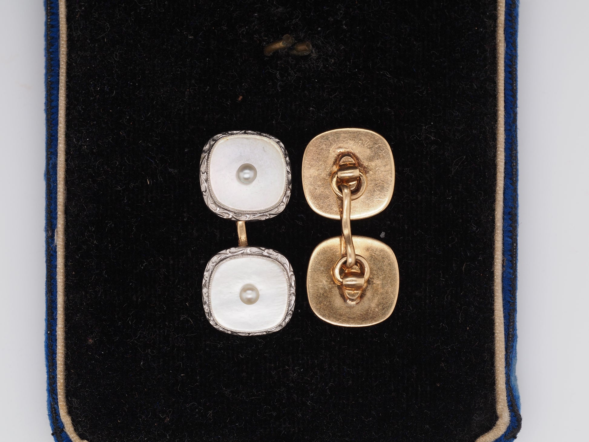 Art Deco 18K Yellow Gold Pearl Cufflinks
