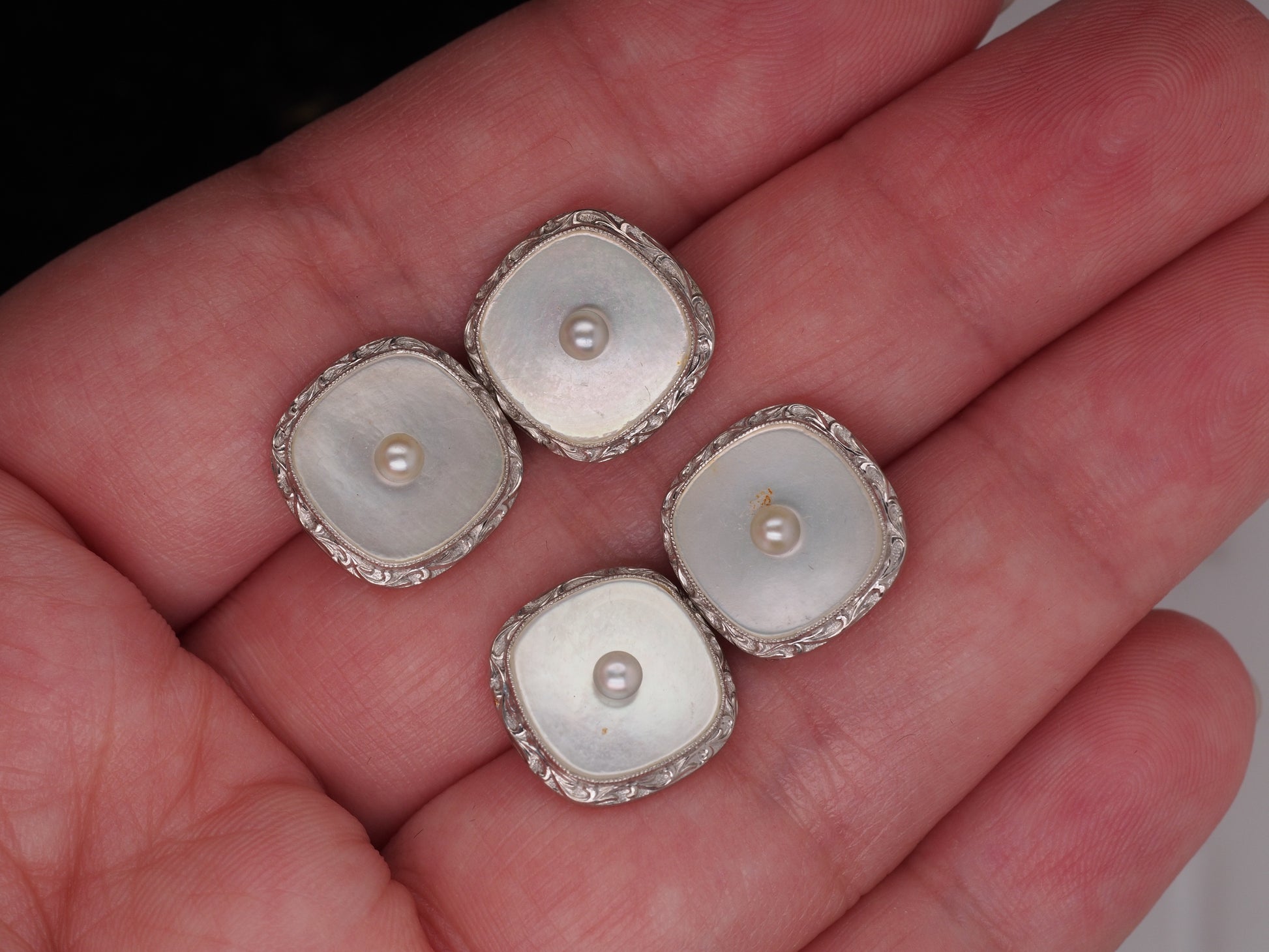 Art Deco 18K Yellow Gold Pearl Cufflinks