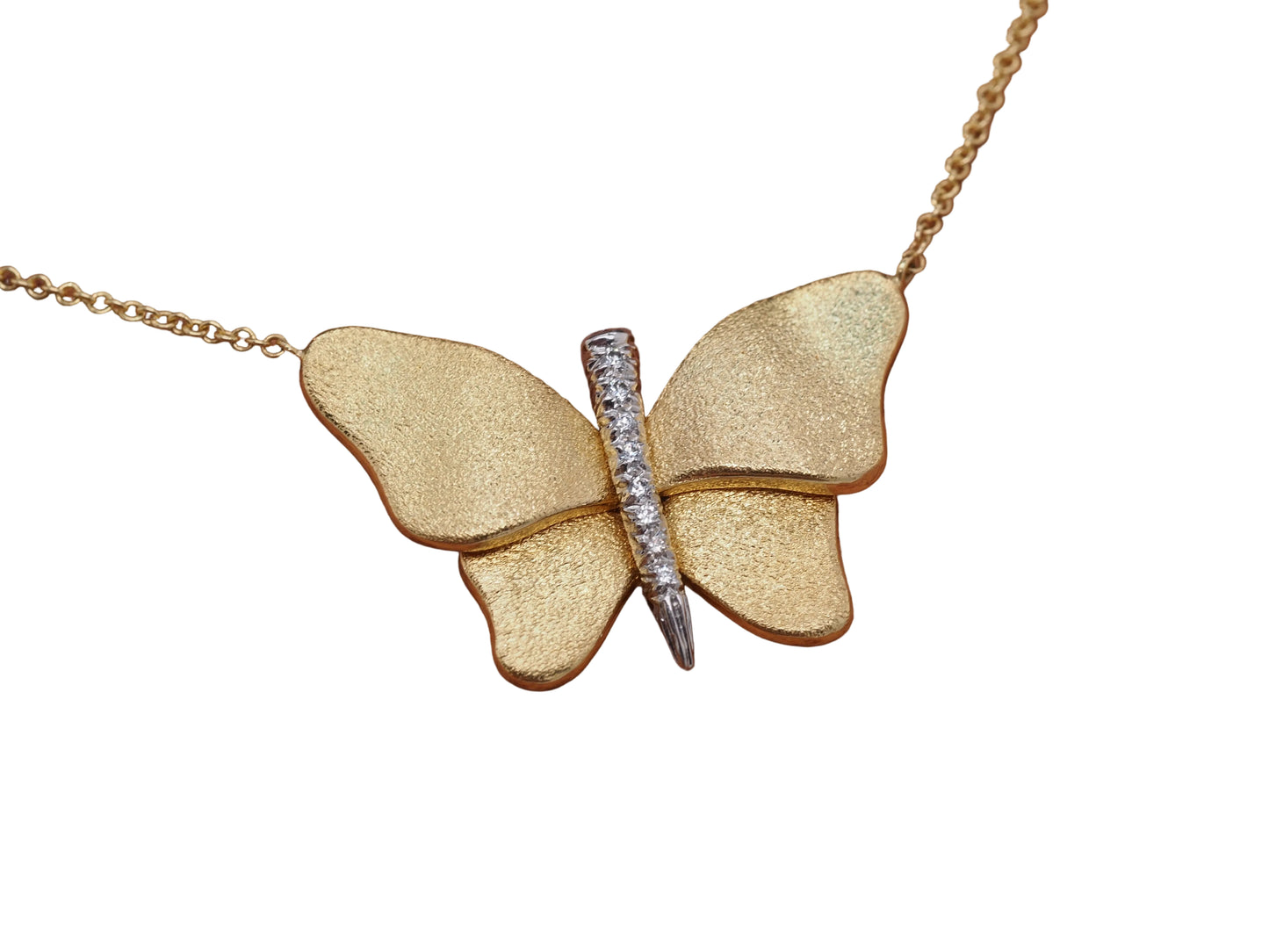 19K Yellow Gold/Platinum .25cttw Round Brilliant Diamond Butterfly Necklace