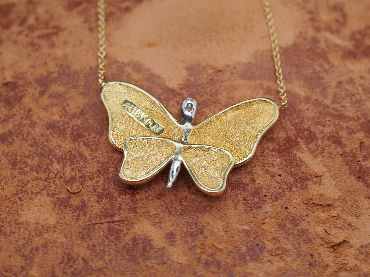 19K Yellow Gold/Platinum .25cttw Round Brilliant Diamond Butterfly Necklace