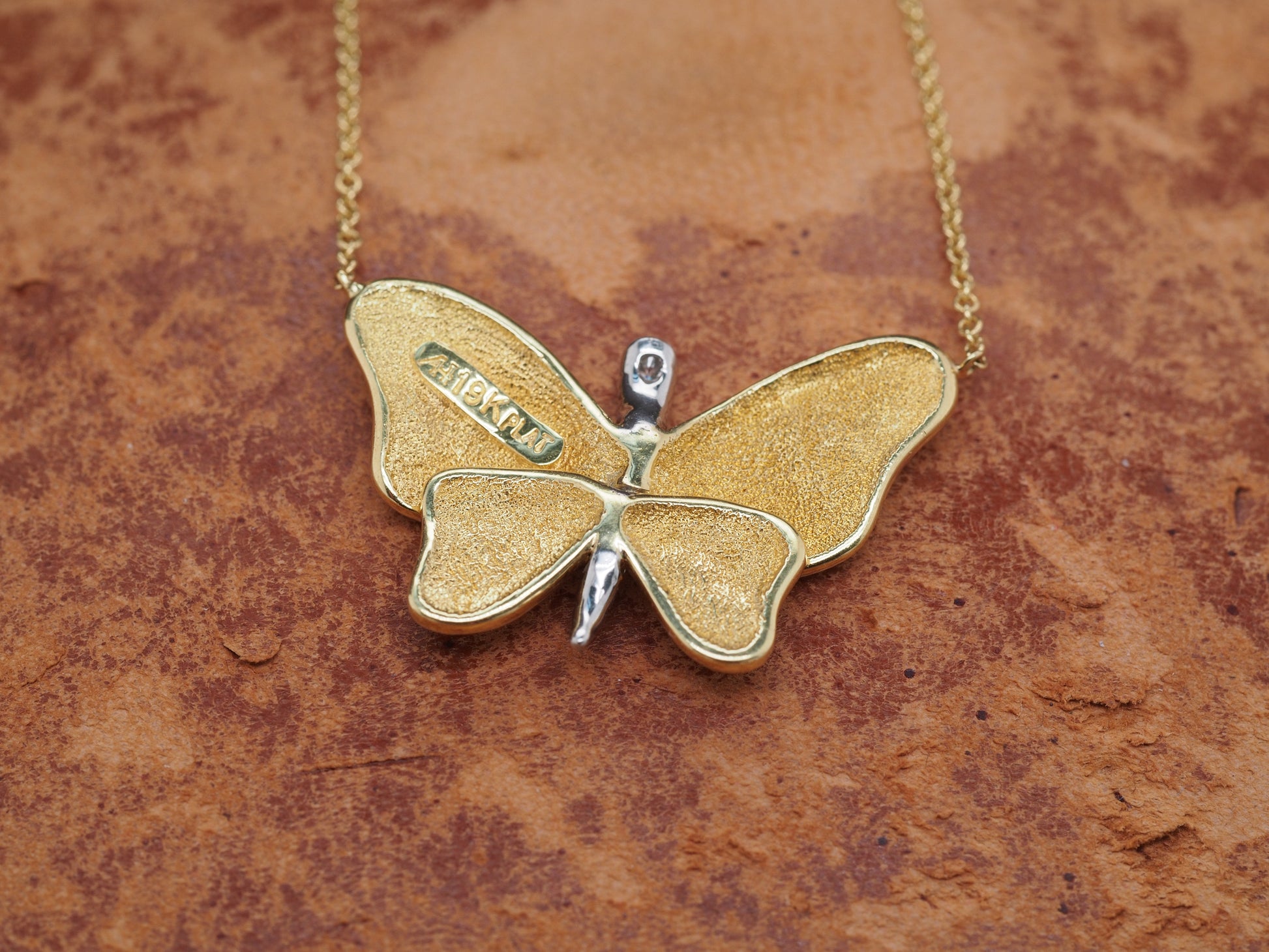 19K Yellow Gold/Platinum .25cttw Round Brilliant Diamond Butterfly Necklace