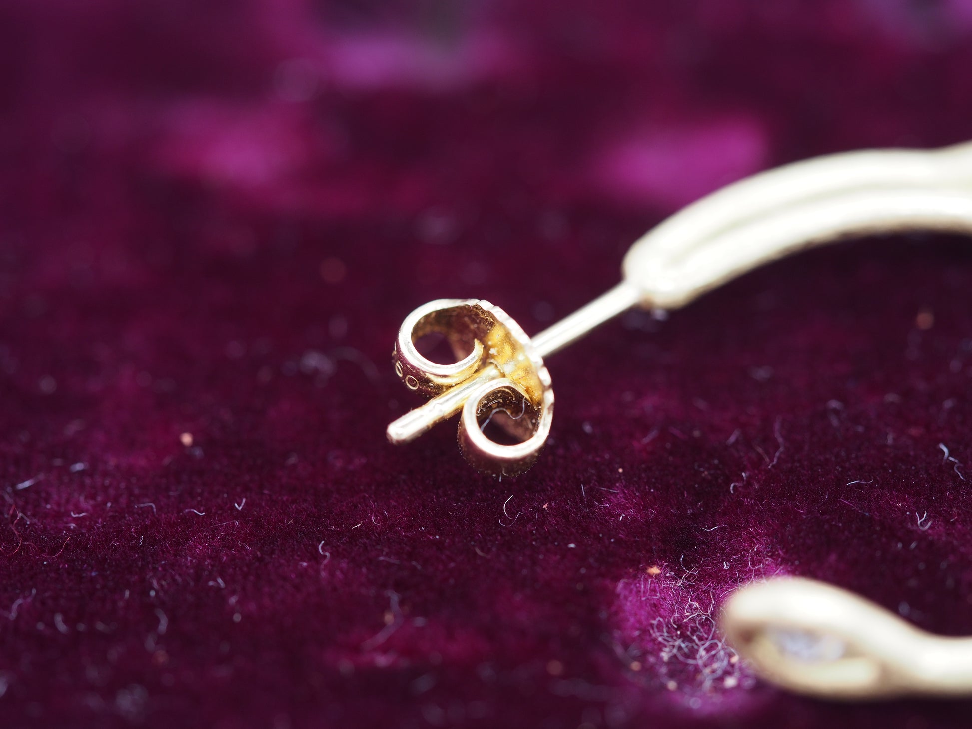 18K Yellow Gold .40cttw Round Diamond Brilliant Open Hoop Earrings