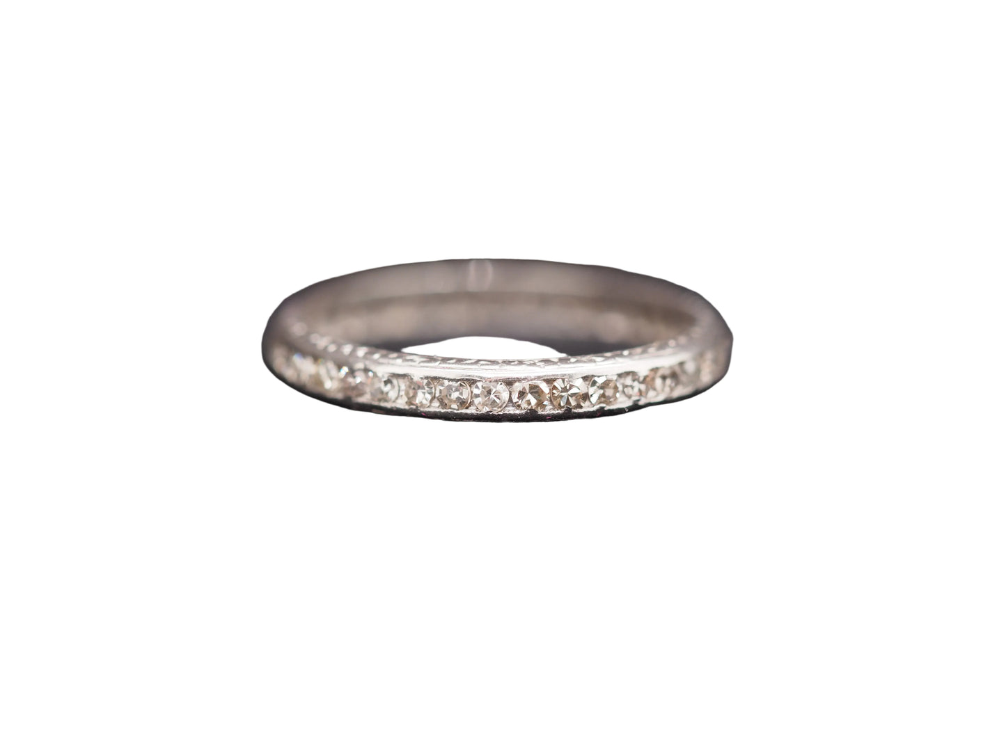 1950 Platinum 1.00cttw Single Cut Diamond Wedding Band