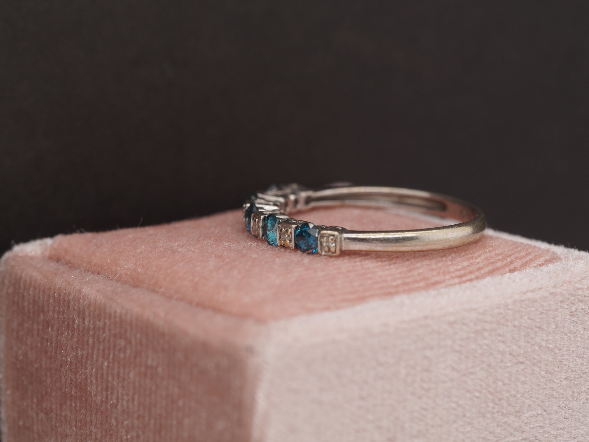 1950 14K White Gold .75cttw White & Blue Round Brilliant Diamond Engagement Ring