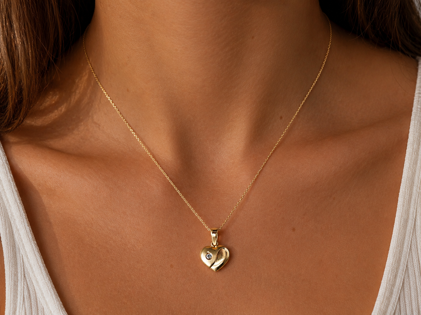 14K Yellow Gold Diamond Heart Shape Pendant - VHK#38