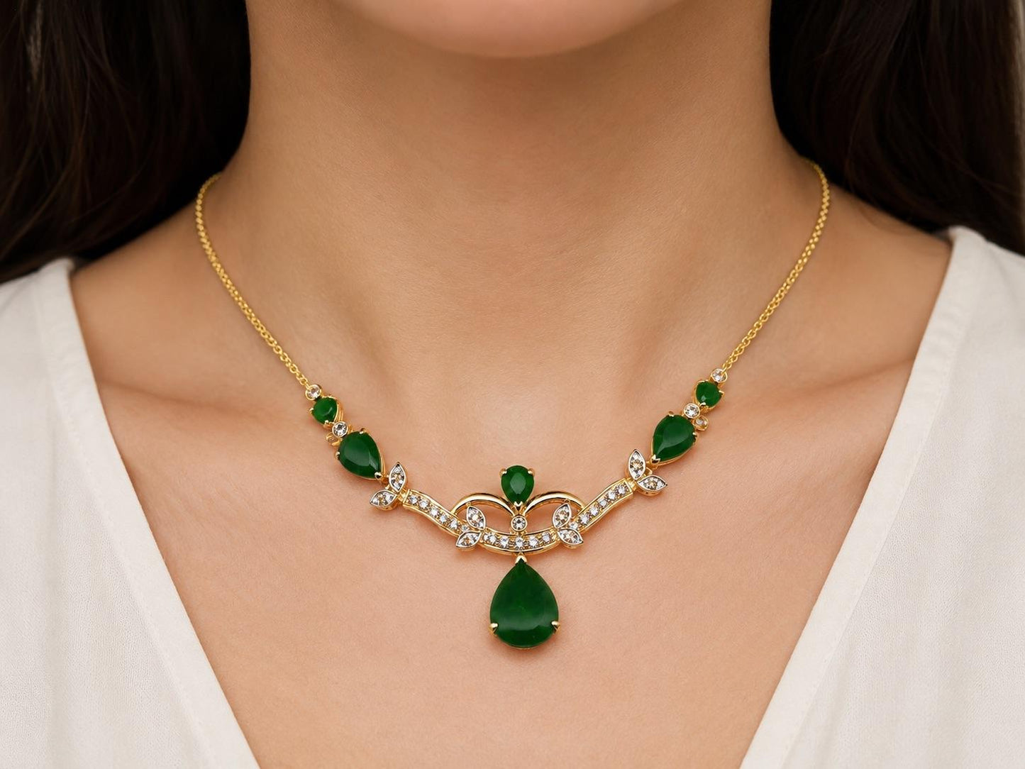 Estate 18K Yellow Gold Italian Made Diamond and Jade Necklace - VHK#923A