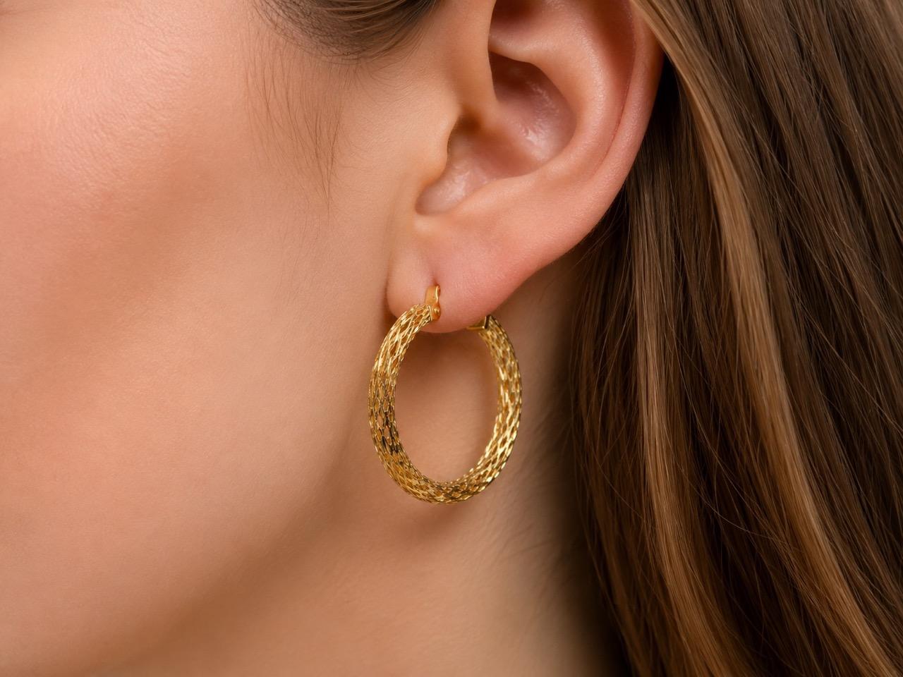 Estate 1980s 10K Yellow Gold Hoop Earrings - VHK#846A