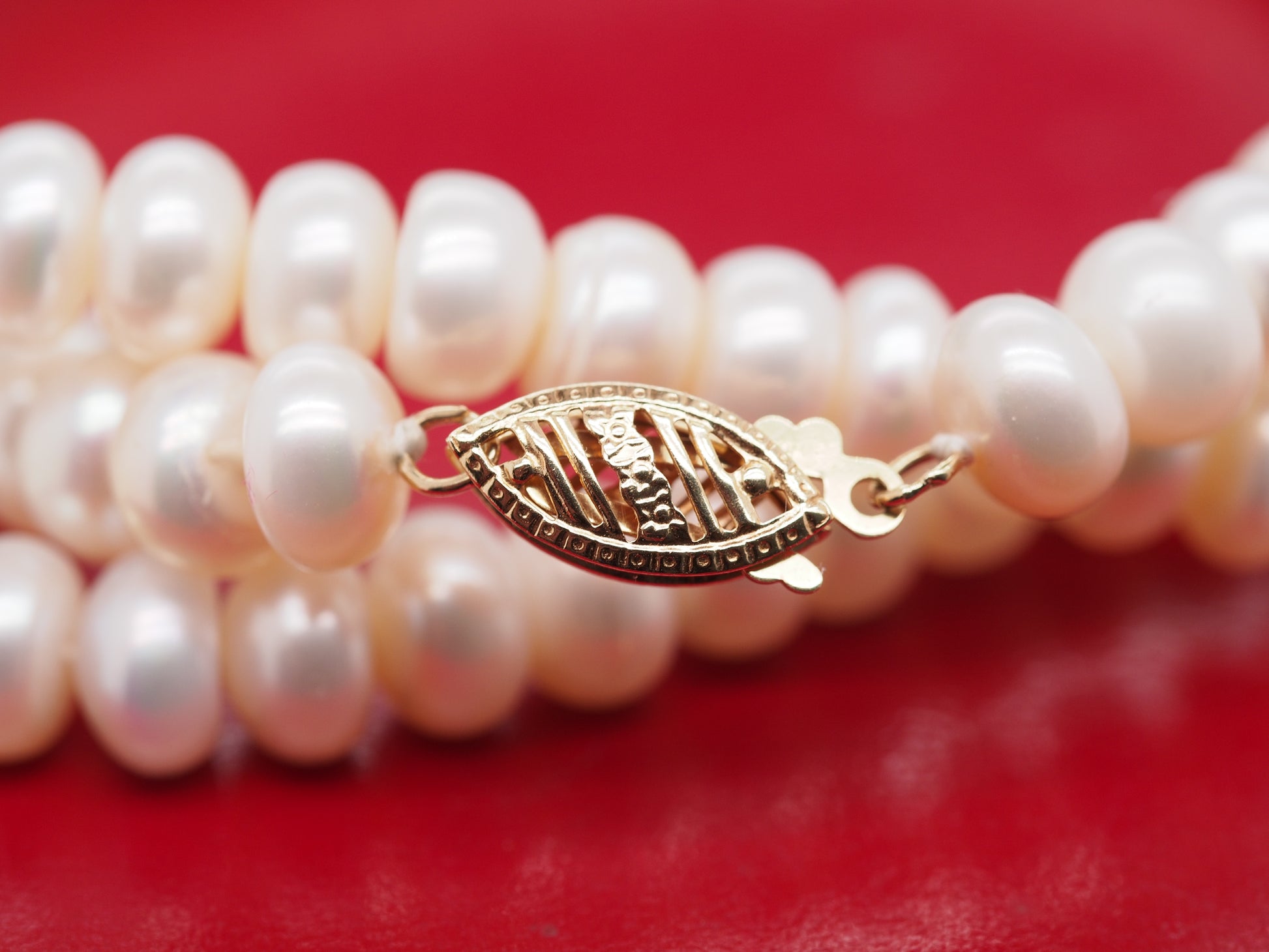 1990 14K Yellow Gold Pearl Necklace