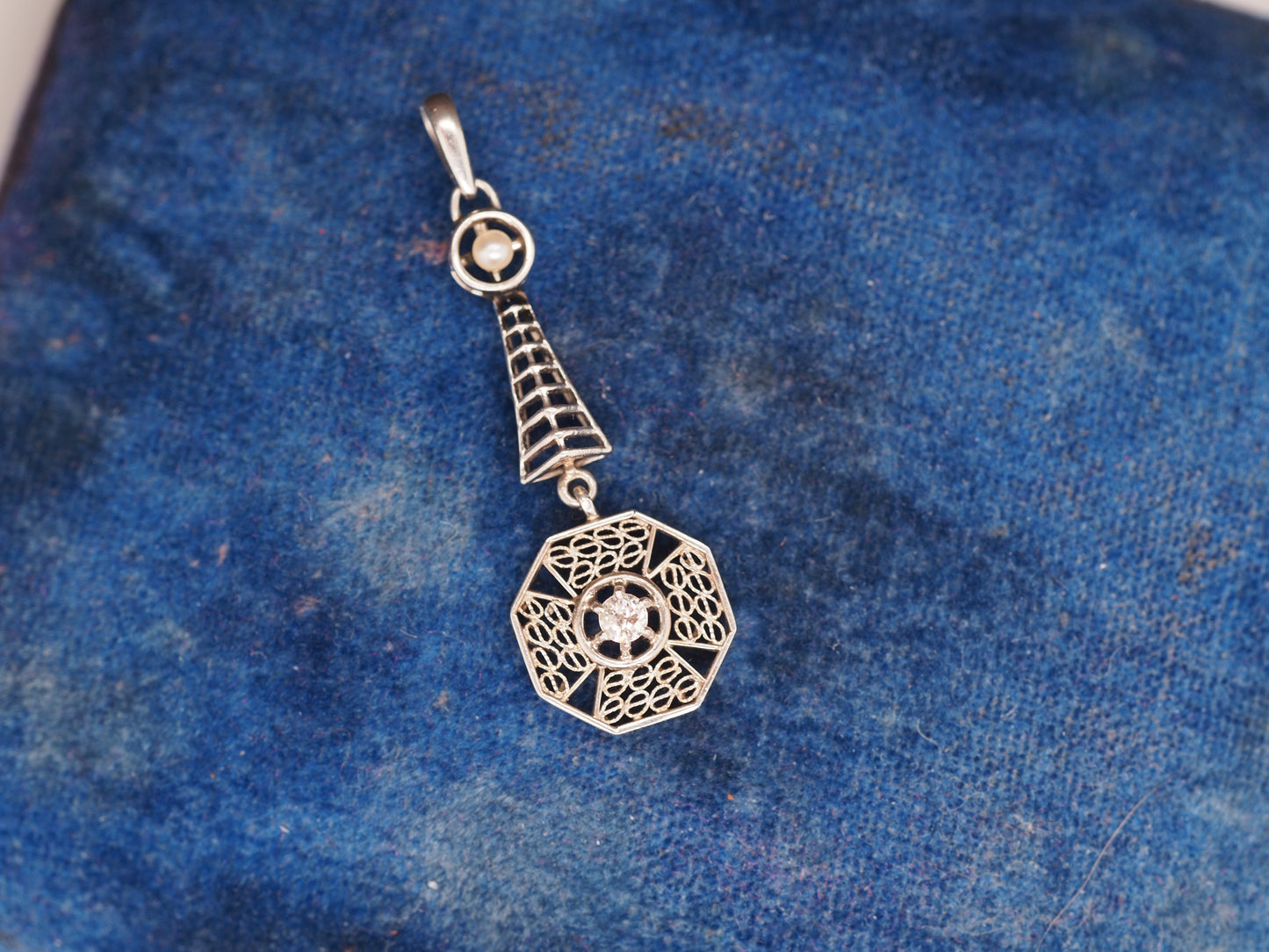 1920 14K White Gold Pearl Diamond Pendant