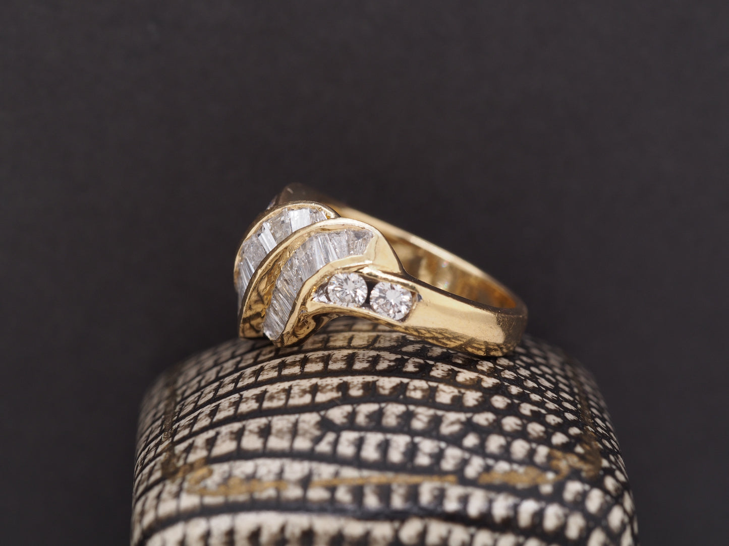 18K Yellow Gold Diamond Swirl Cocktail Ring