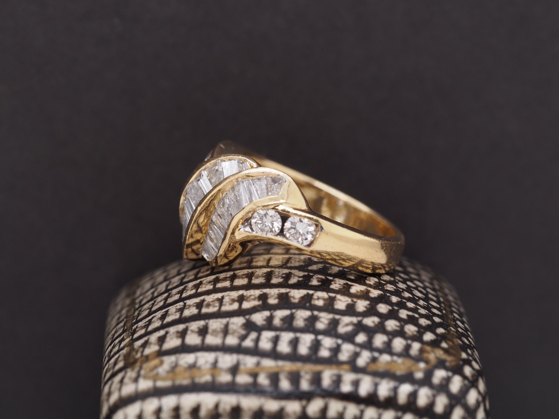 18K Yellow Gold Diamond Swirl Cocktail Ring