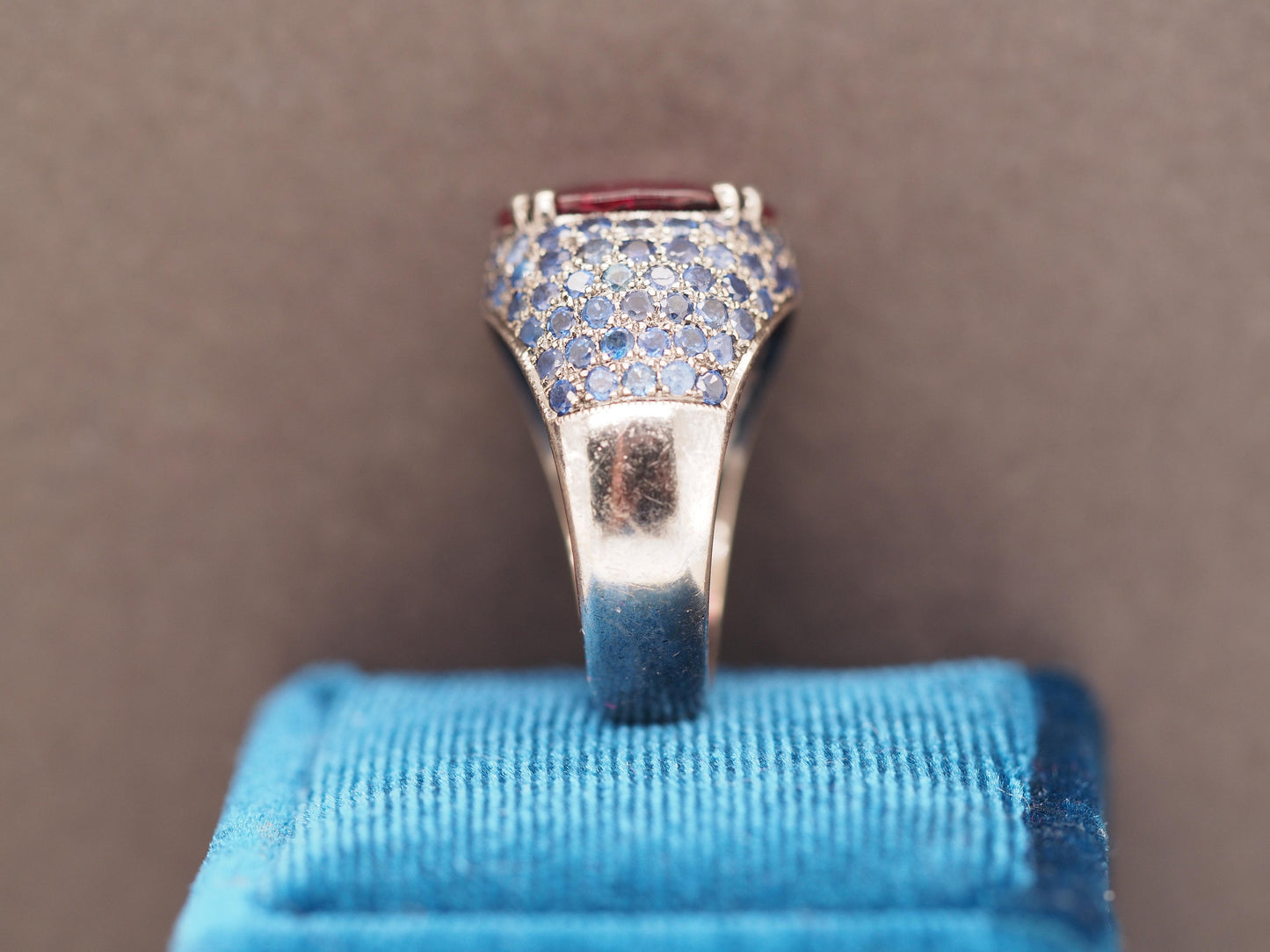 18K Gold Tourmaline Ring with GIA report and Sapphire Side Stones