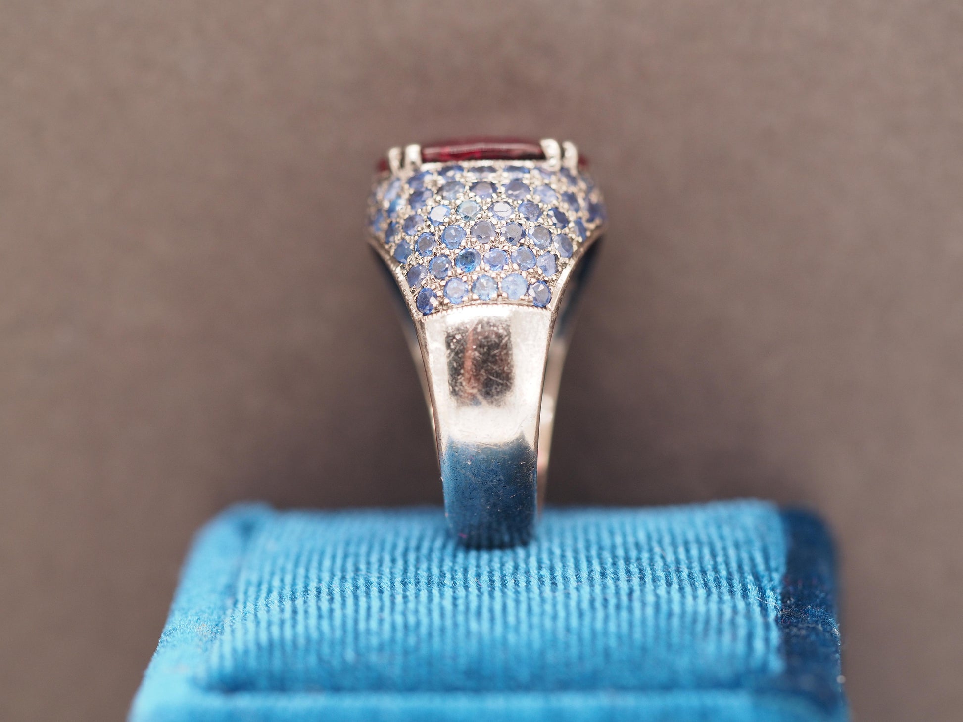 18K Gold Tourmaline Ring with GIA report and Sapphire Side Stones