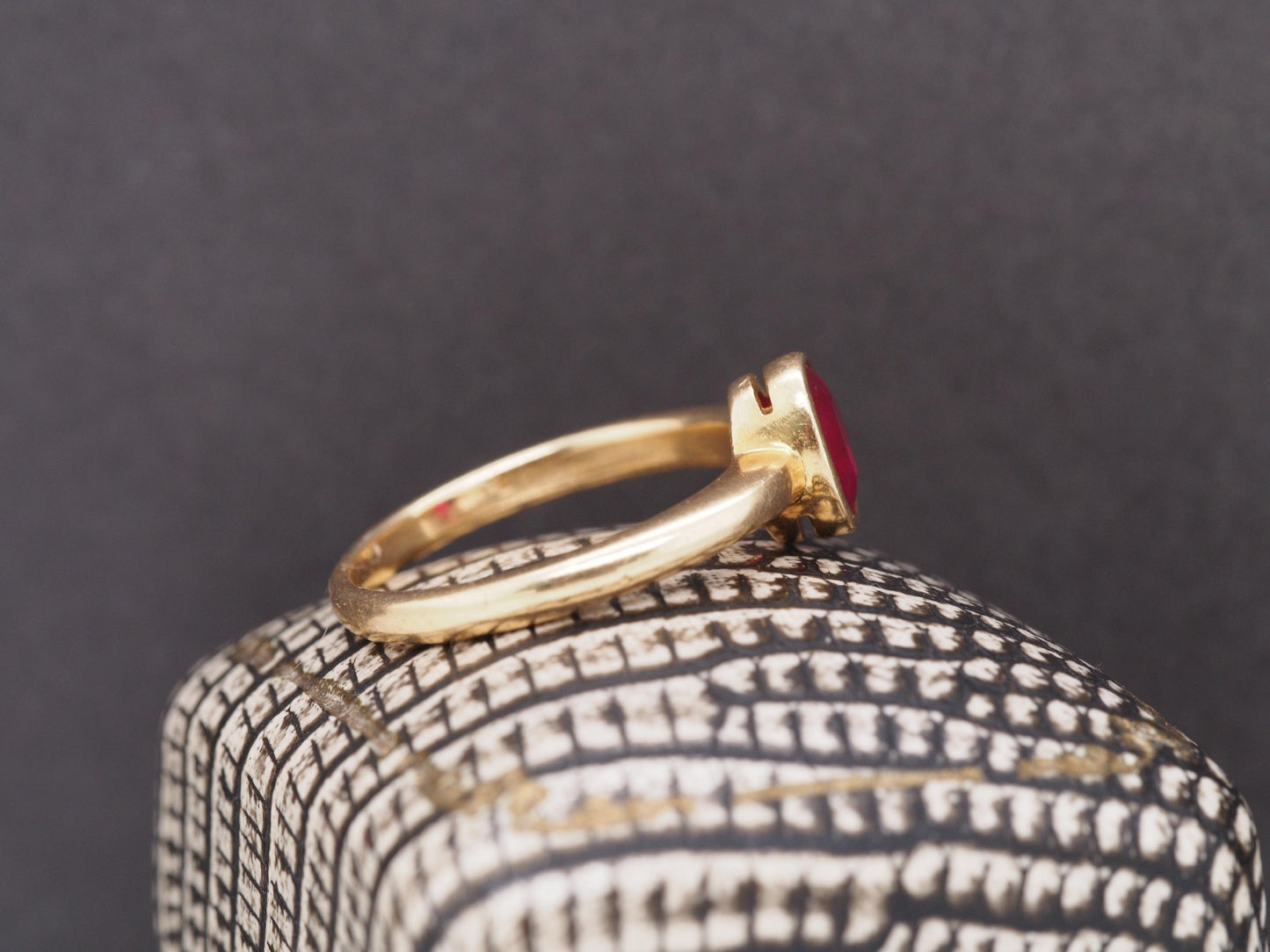 Vintage 18K Yellow Gold GIA “Pigeon Blood” Ruby Ring - VHK#498