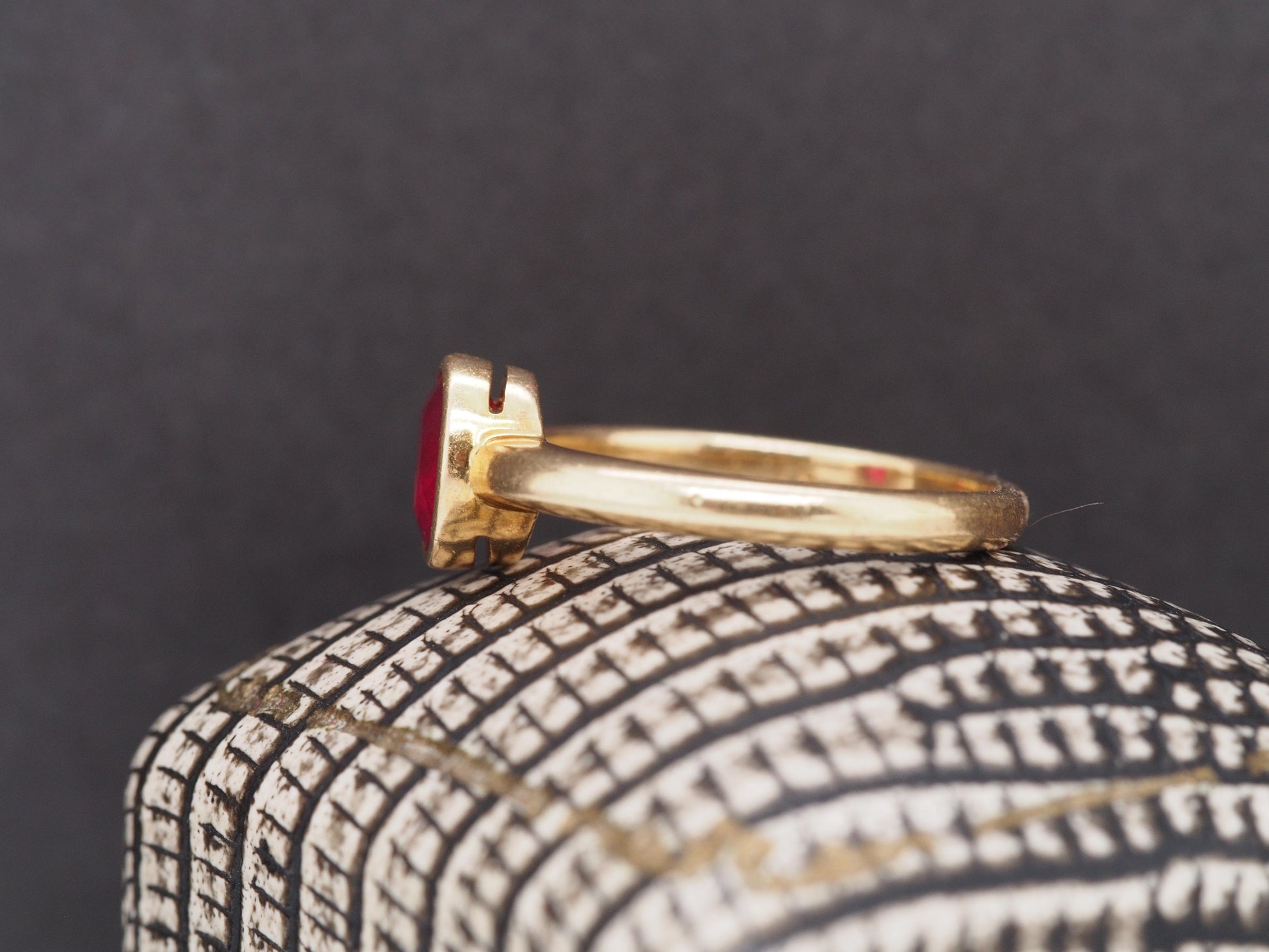 Vintage 18K Yellow Gold GIA “Pigeon Blood” Ruby Ring - VHK#498