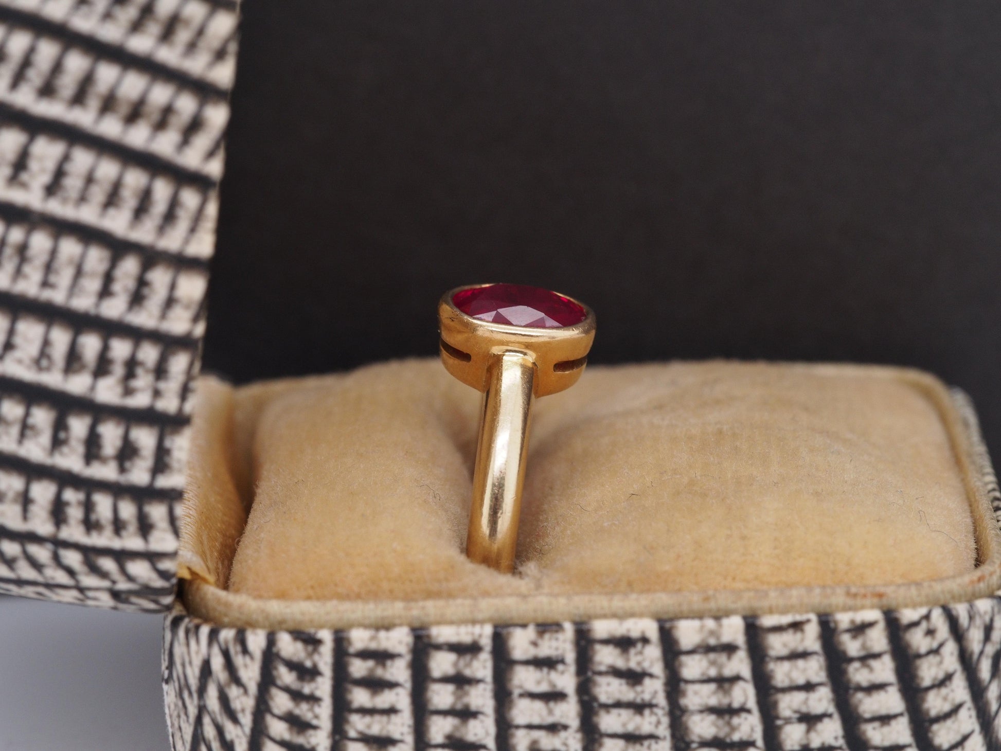 Vintage 18K Yellow Gold GIA “Pigeon Blood” Ruby Ring - VHK#498