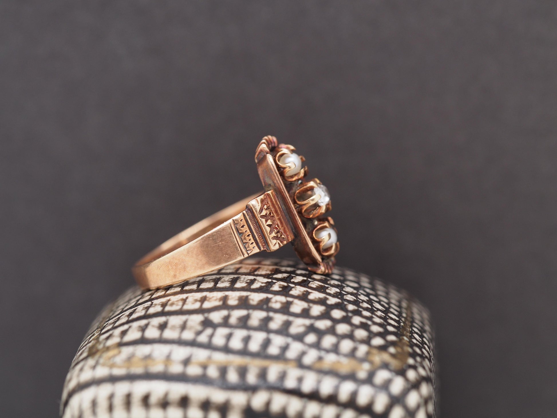 1900s 14K Yellow Gold Diamond and Pearl Ring - VHK#520