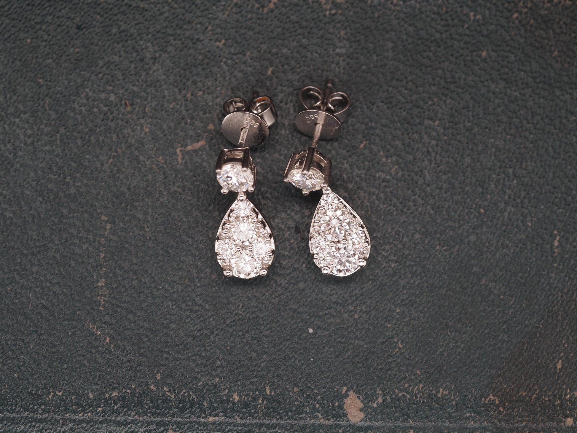 14K White Gold Dangling Drop Diamond Cluster Earrings - VHK#526