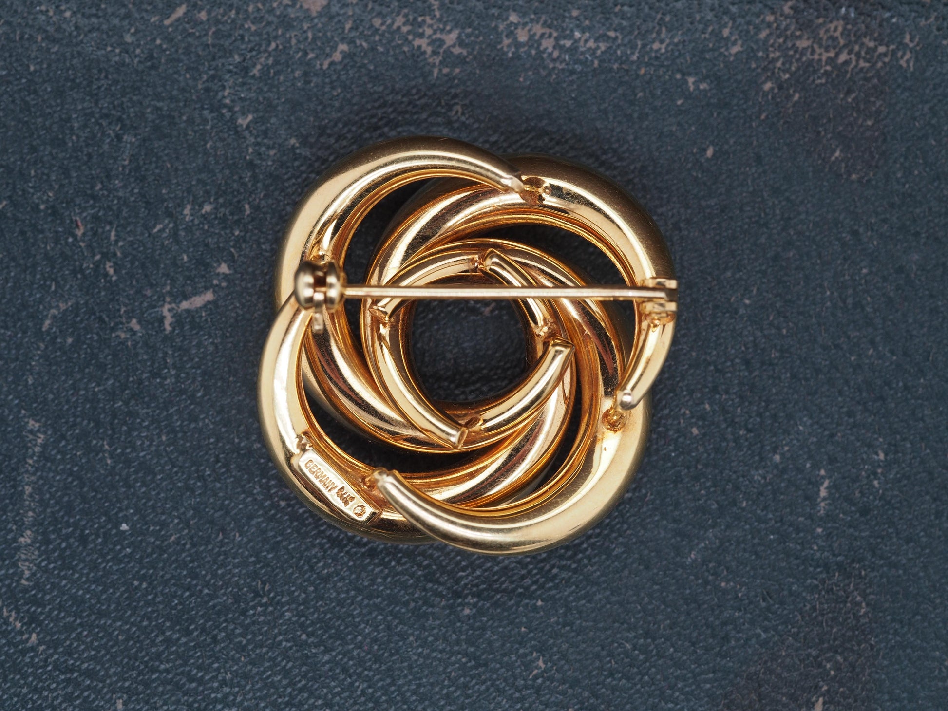 Vintage 14K Yellow Gold 1930s Swirl Brooch with German Hallmarks - VHK#527