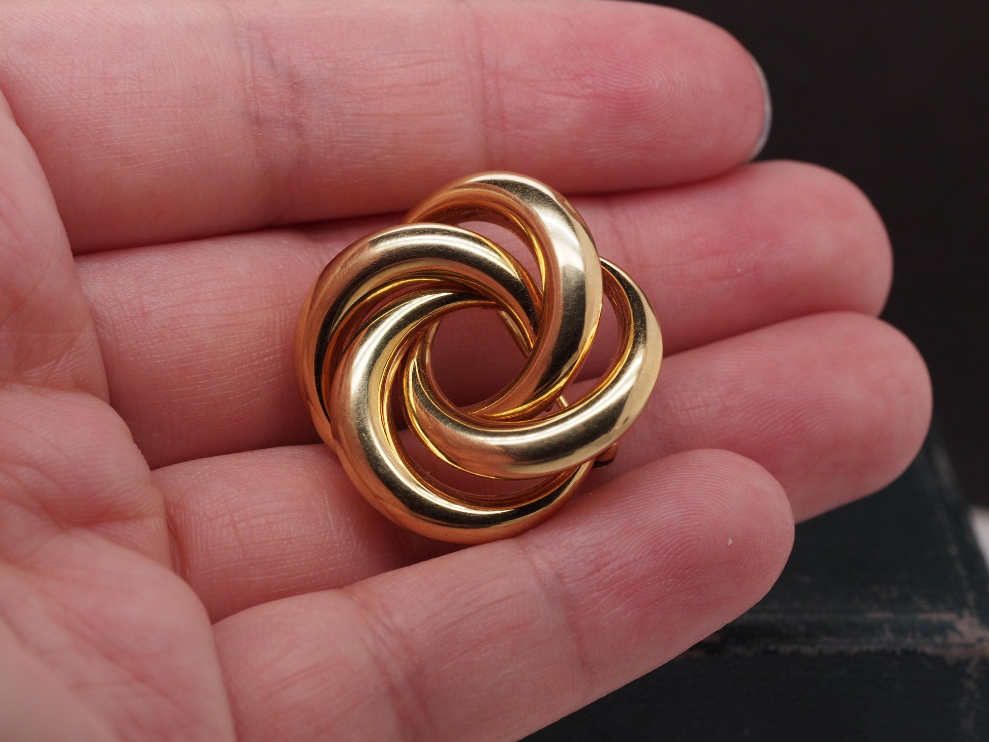 Vintage 14K Yellow Gold 1930s Swirl Brooch with German Hallmarks - VHK#527
