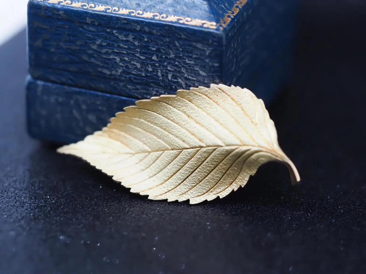 Tiffany & Co. 18k Yellow Gold Leaf Brooch - VHK#789