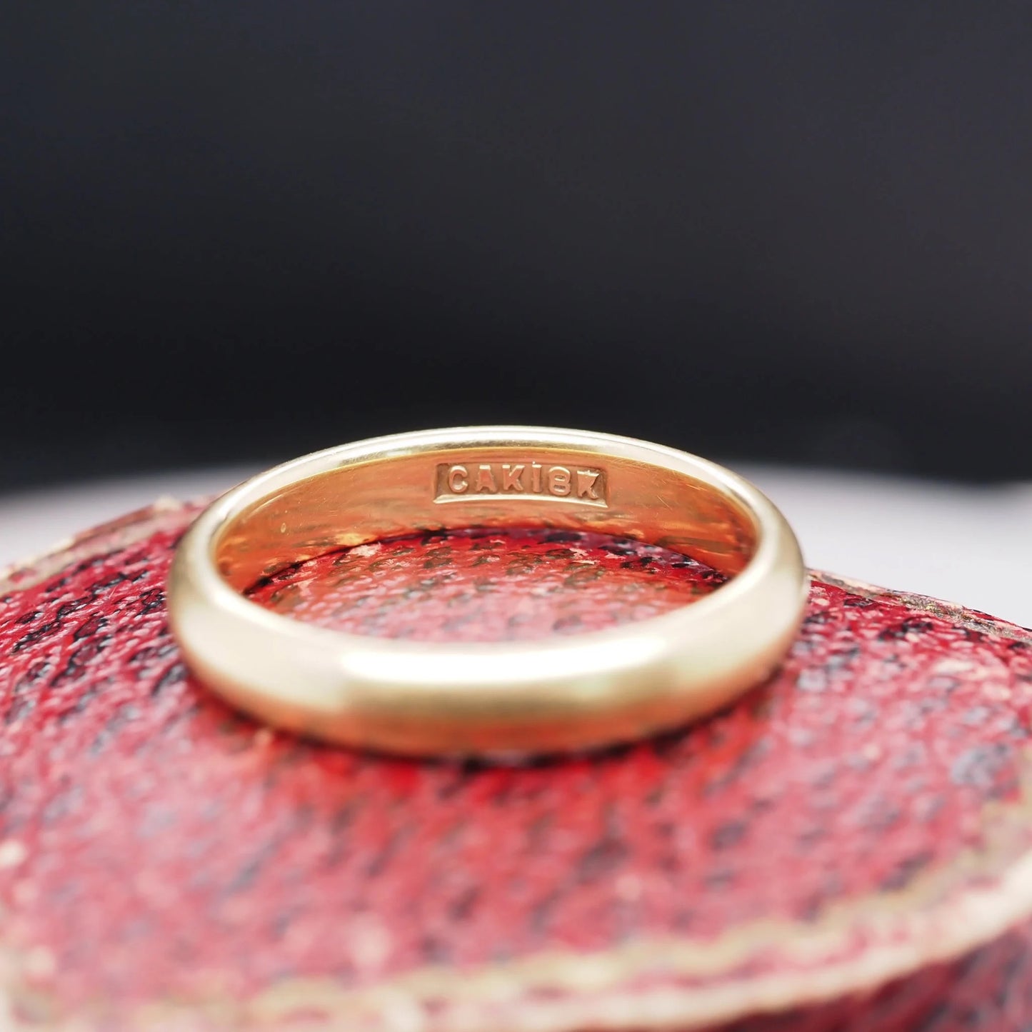 1900s Edwardian 18K Yellow Gold Wedding Band with Hallmarks - VHK#310