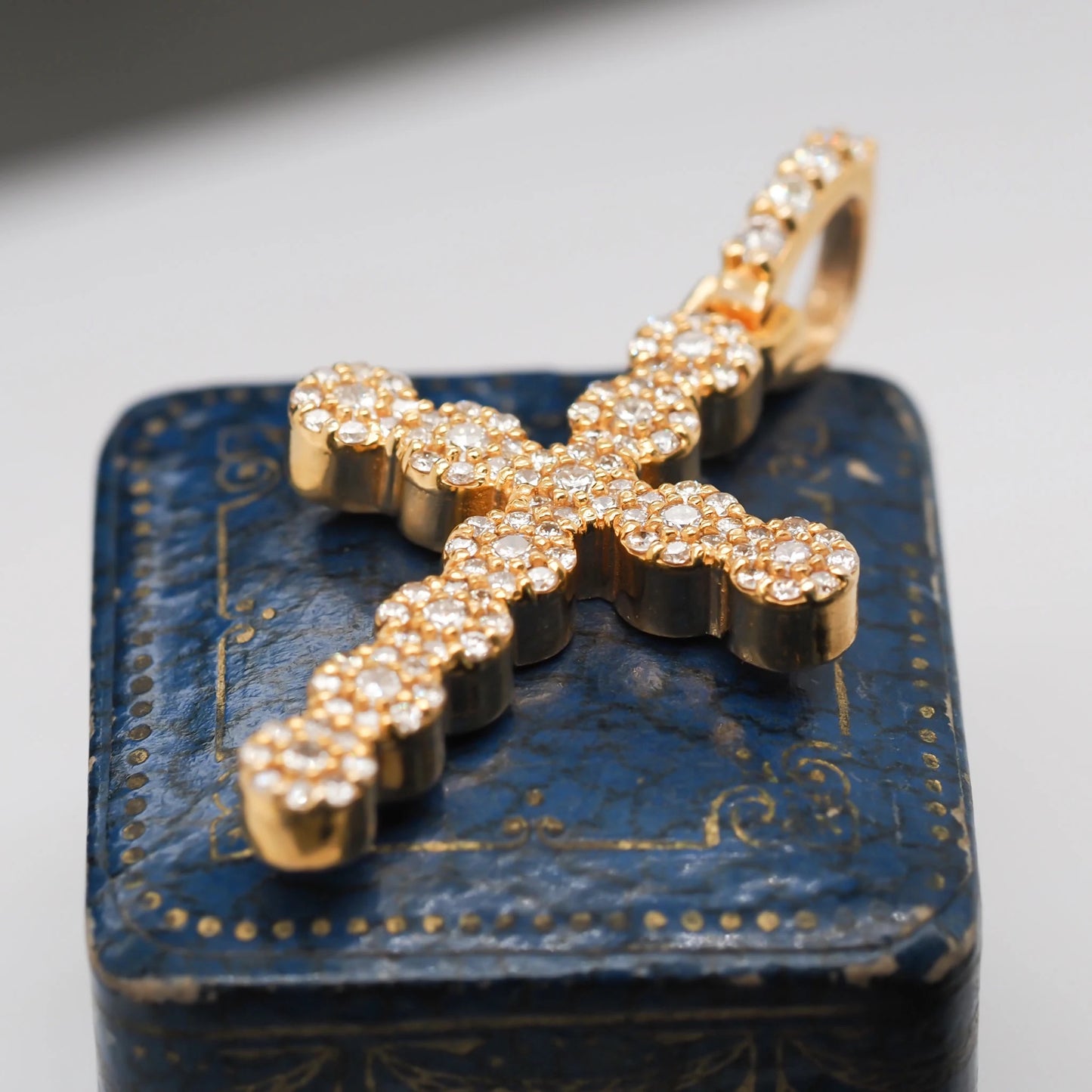 14K Yellow Gold Round Brilliant Diamond Cross Pendant- VHK#309