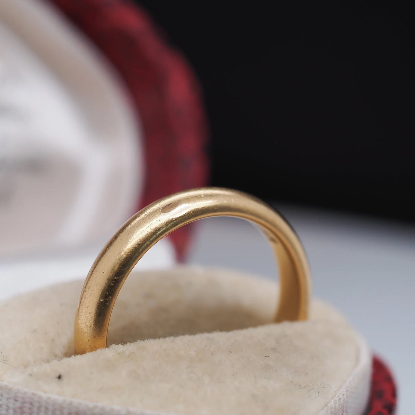 1900s Edwardian 18K Yellow Gold Wedding Band with Hallmarks - VHK#310