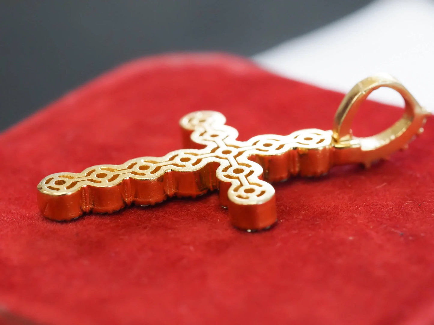 14K Yellow Gold Round Brilliant Diamond Cross Pendant- VHK#309