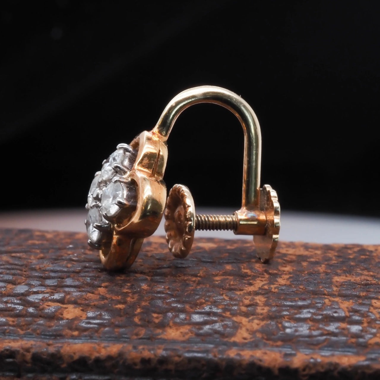 Vintage 14K Round Brilliant Diamond Cluster Screwback Earrings- VHK#346