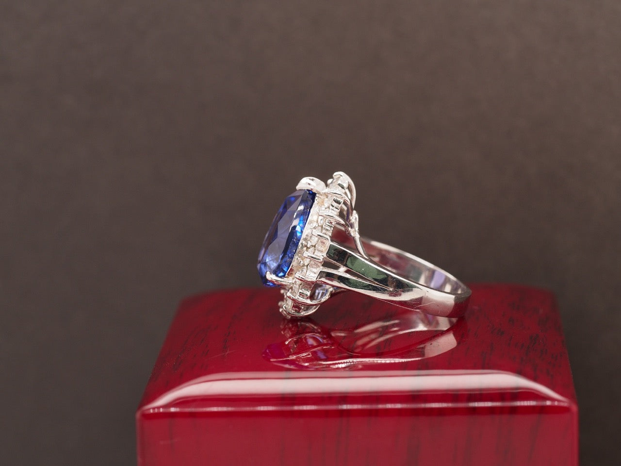 14K White Gold Diamond and Pear Shape 10 Carat Tanzanite with GIA Report - VHK#357