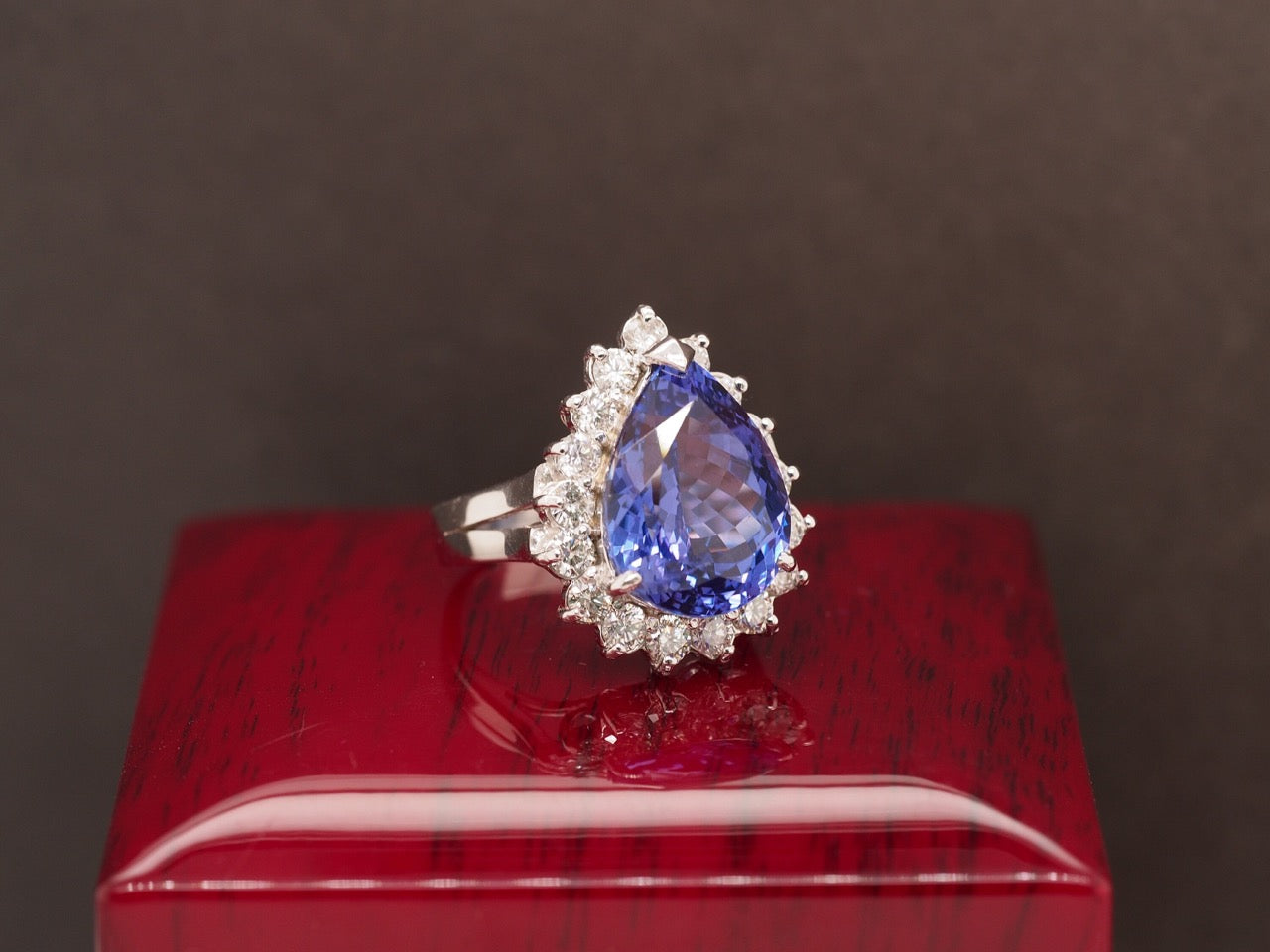 14K White Gold Diamond and Pear Shape 10 Carat Tanzanite with GIA Report - VHK#357