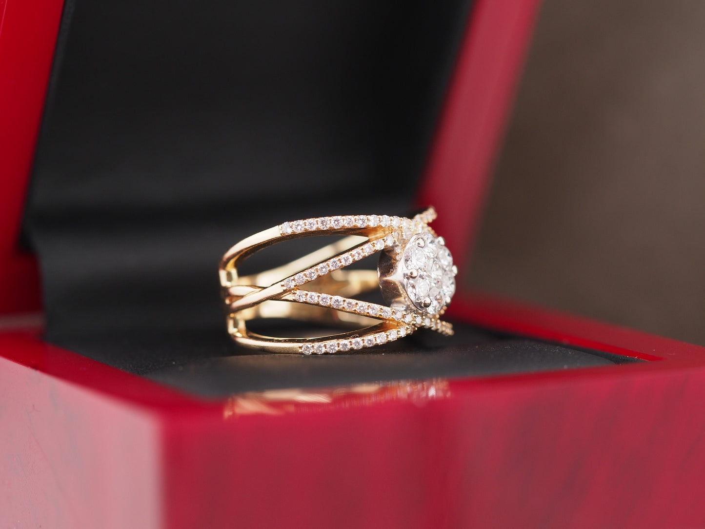 14K Diamond “Criss Cross” Band Diamond Cocktail Ring - VHK#332