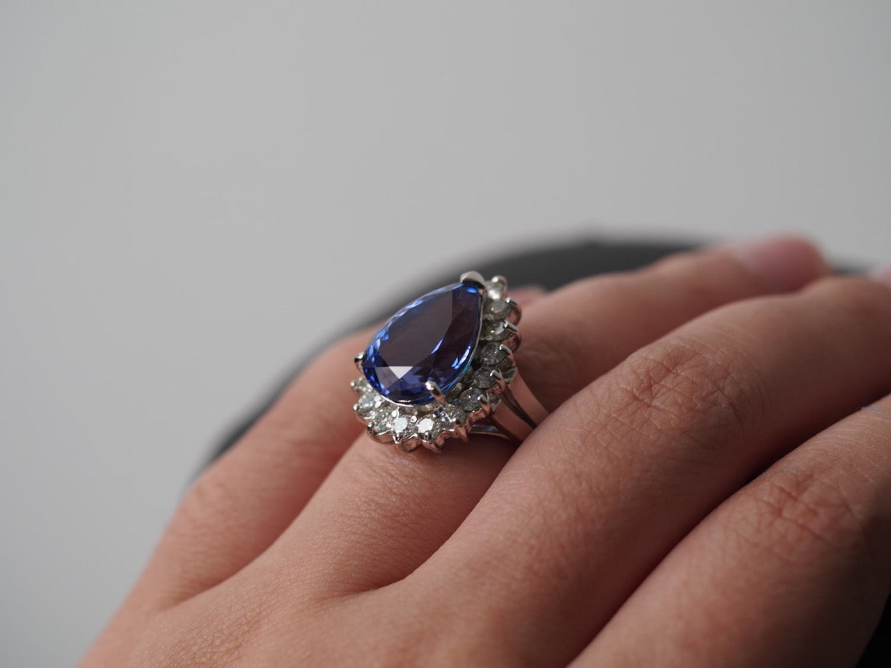 14K White Gold Diamond and Pear Shape 10 Carat Tanzanite with GIA Report - VHK#357