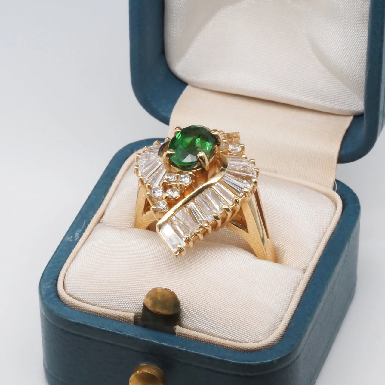 Vintage 14K Yellow Gold Tsavorite and Diamond Ring with GIA Report- VHK#348
