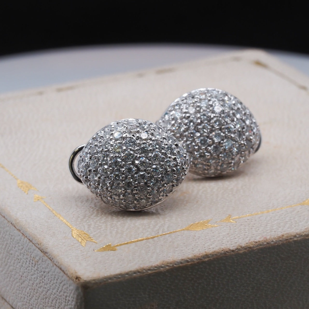 1.70 Carat Total Weight Round Brilliant Earrings - VHK#367