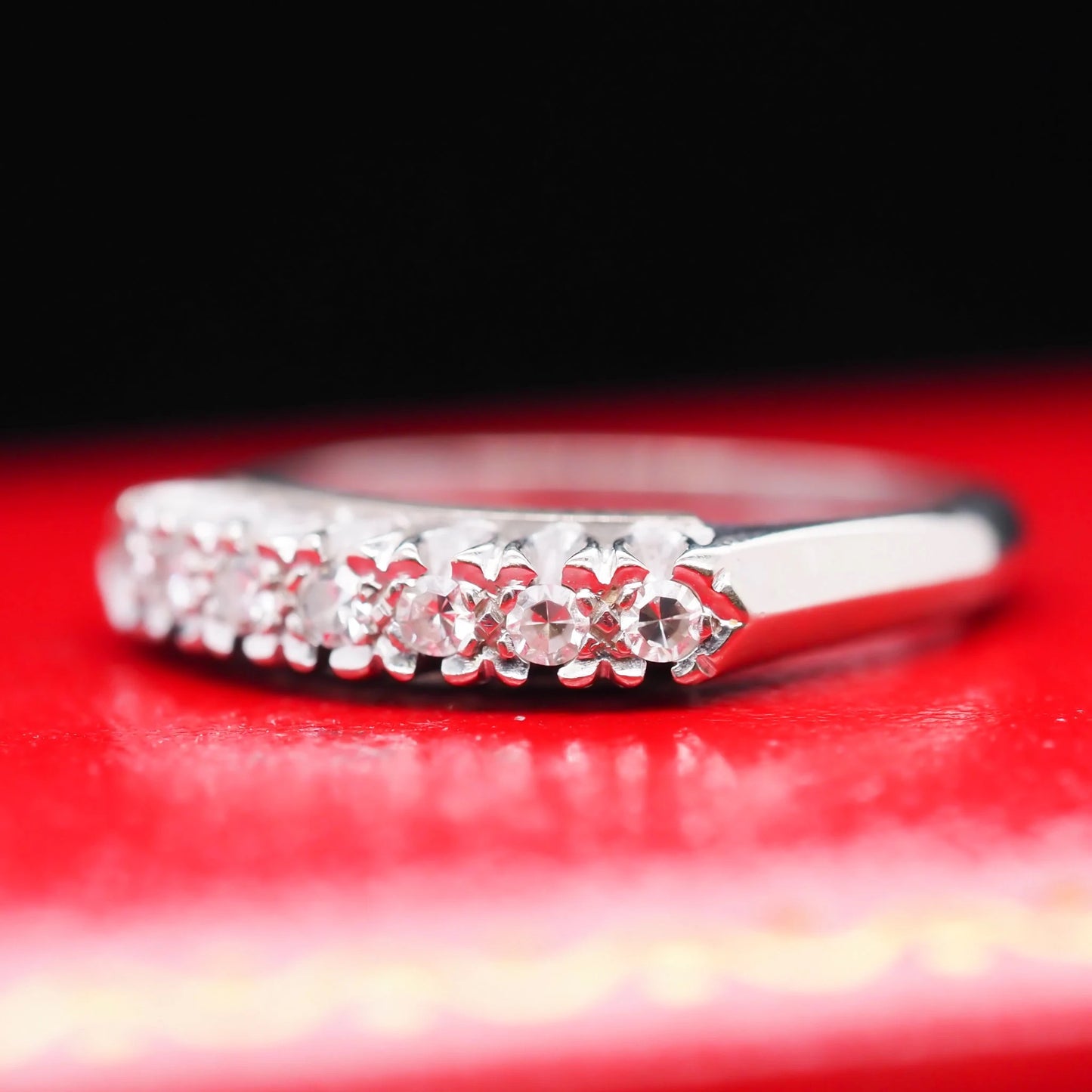 Vintage 1960s 14K White Gold Diamond Wedding Band - VHK#553