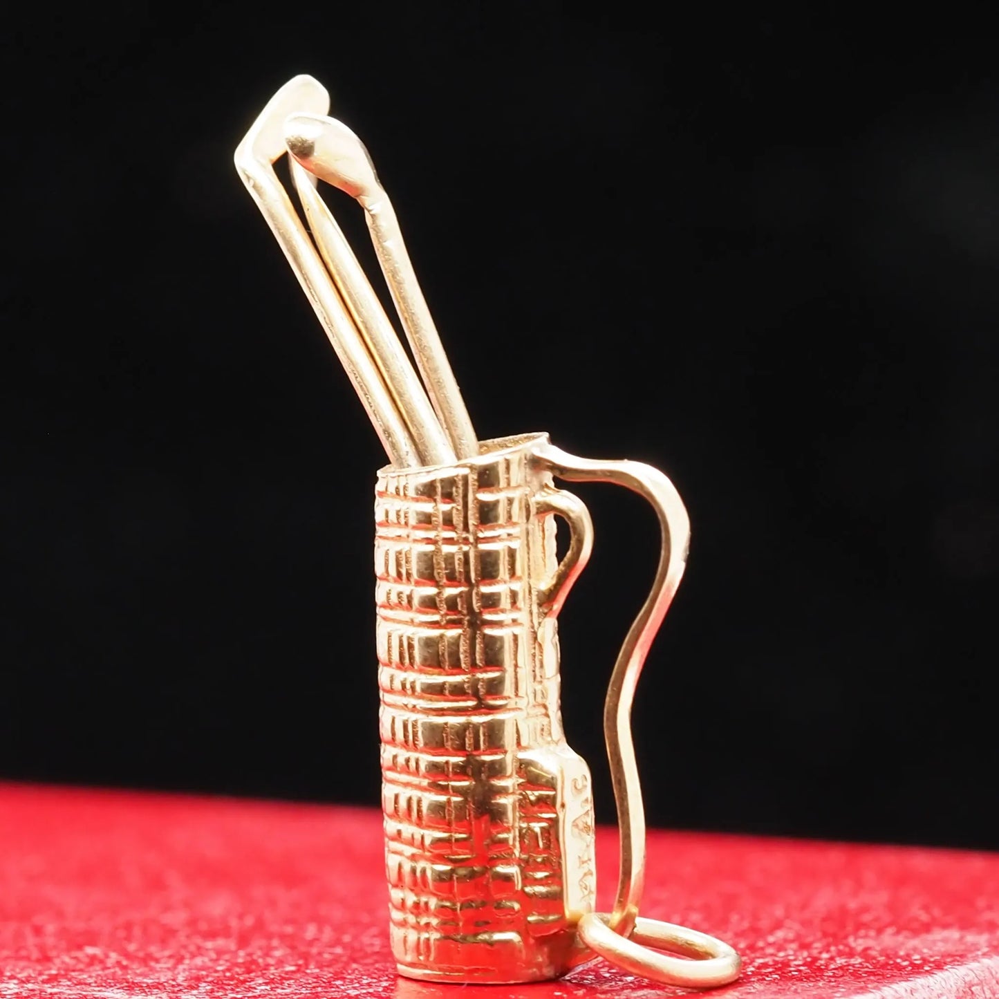 14K Yellow Gold Golf Club Pendant with Moving Clubs - VHK#576