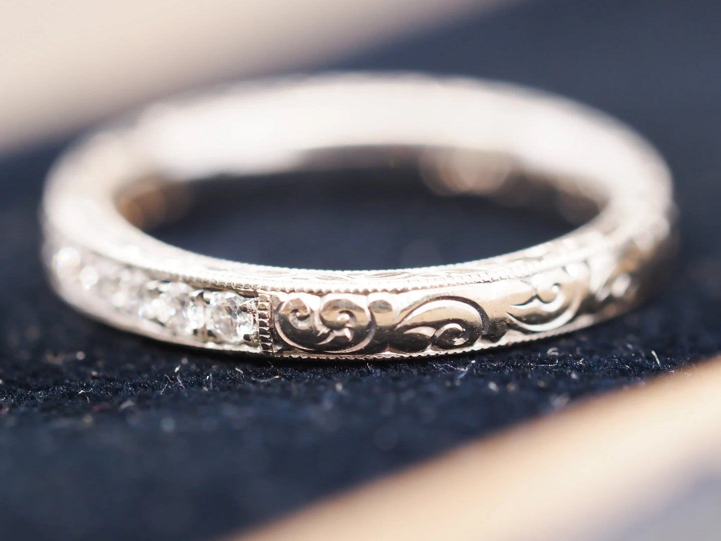 14K White Gold Diamond Wedding Band with Engraving - VHK#578