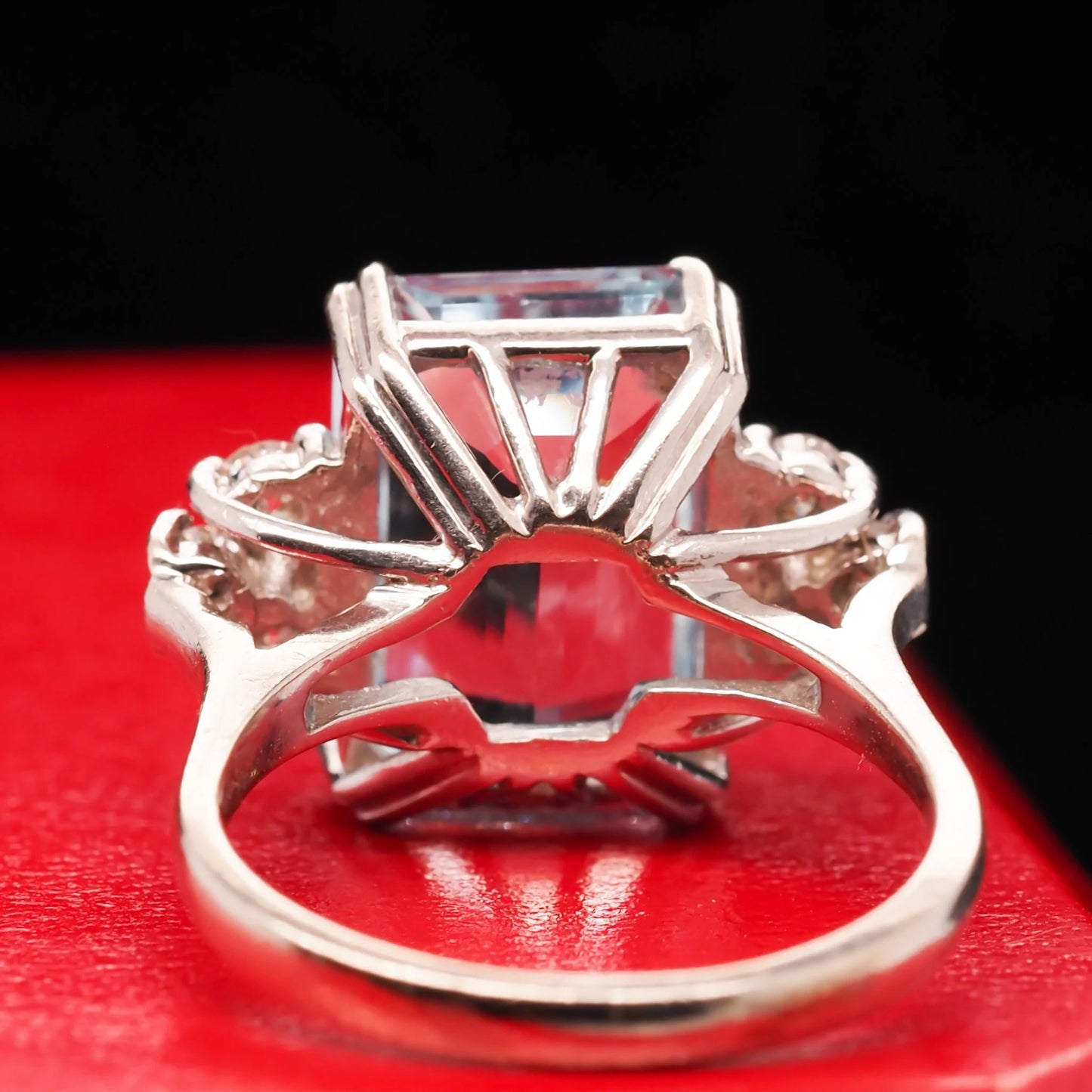 Vintage 14K White Gold 7 carat Aquamarine and Diamond Ring - VHK#582