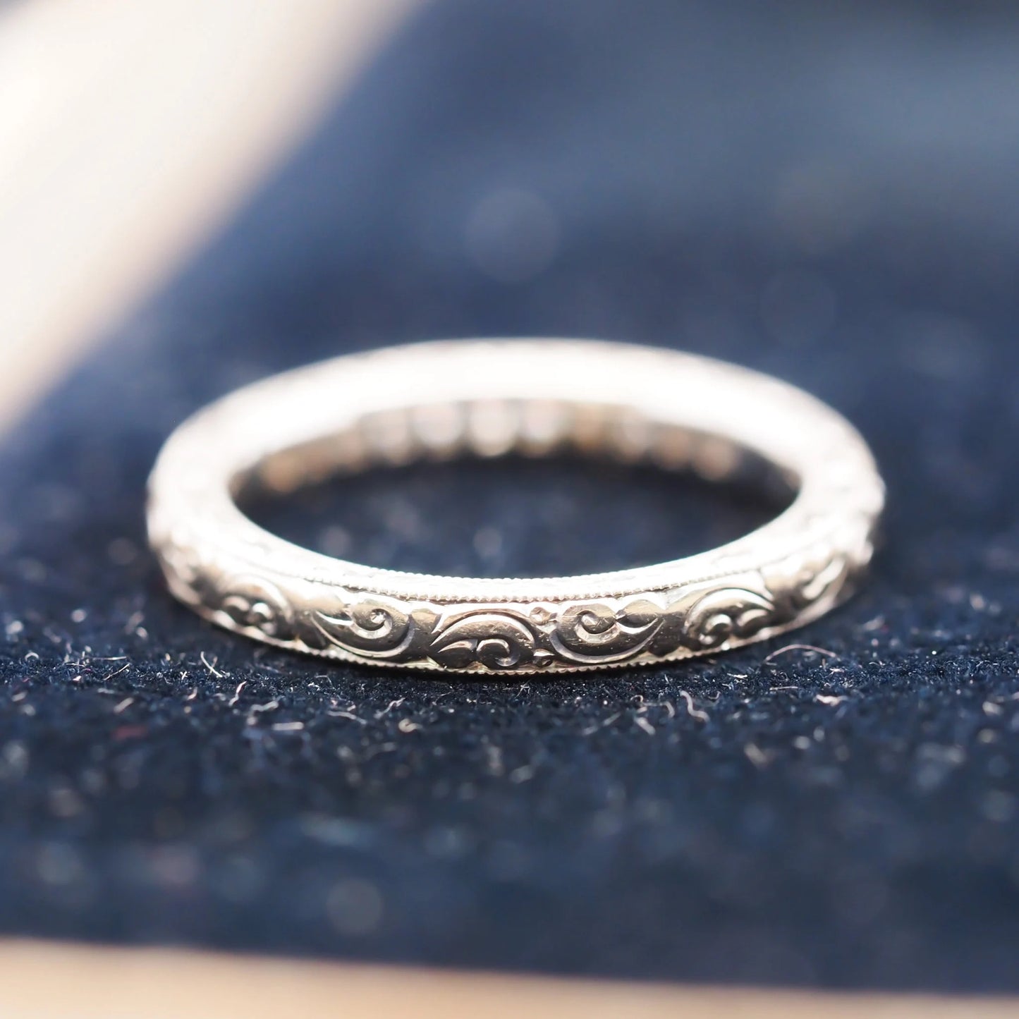 14K White Gold Diamond Wedding Band with Engraving - VHK#578